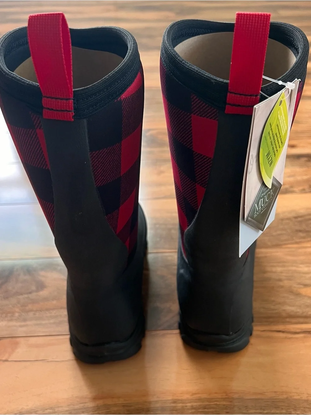 Muck Rugged II Buffalo Plaid Waterproof Outdoor Boots Youth 5 Womens 7 NIB